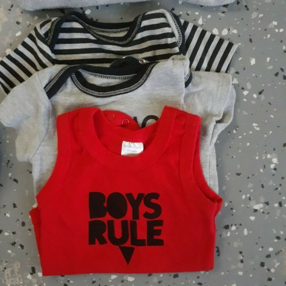 NO MISTERY BOX 12 Pieces Baby Boy 6-9 Months - Picture 3 of 8